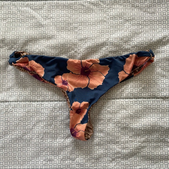 SOLD - Picture 1 of 3